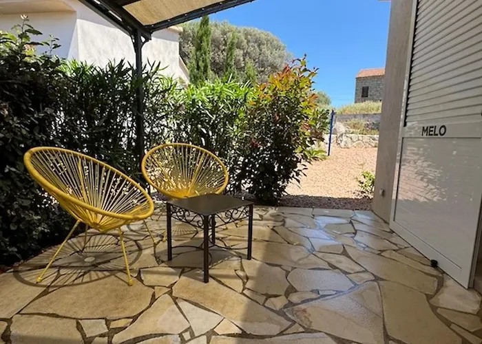 Patios Di Pruno Melo Figari (Corsica)